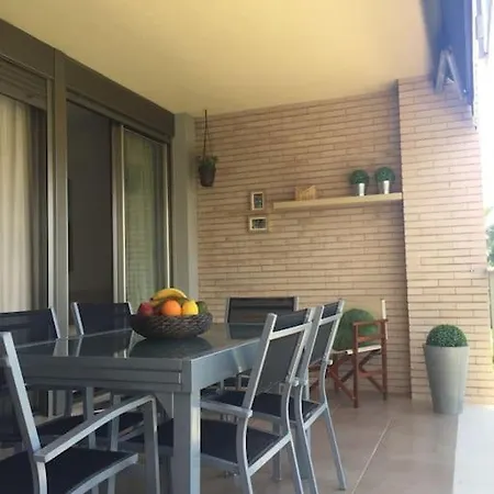 Stylish & Cosy 3 Bed Apartment! Апартаменты *