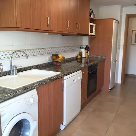 Stylish & Cosy 3 Bed Apartment! Апартаменты
