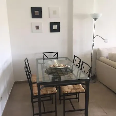 Stylish & Cosy 3 Bed Apartment!